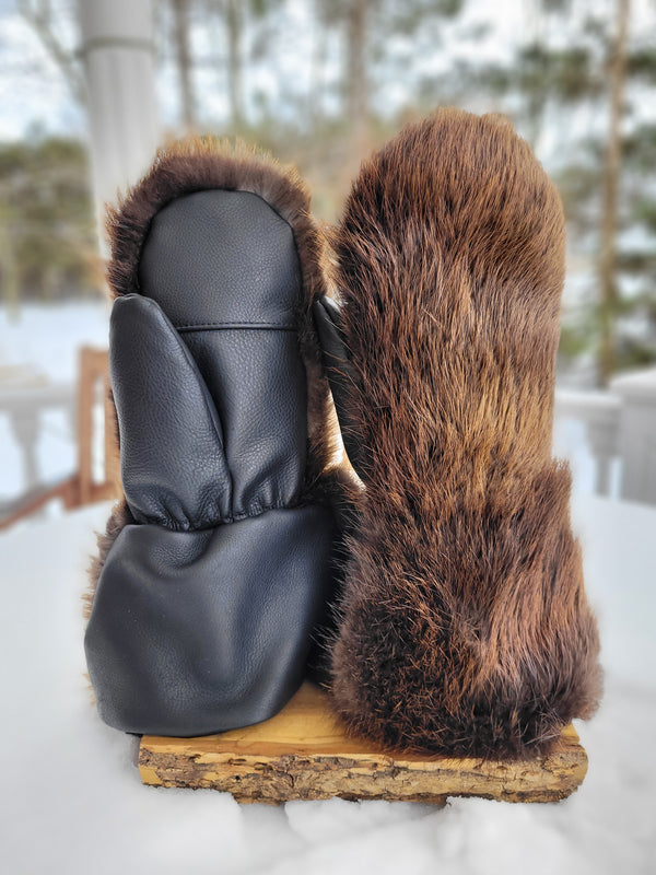 Mitaines en cuir et fourrure de castor