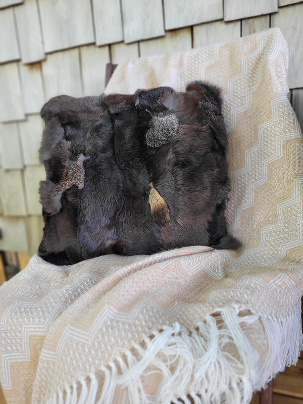 Coussin en fourrure de lapin