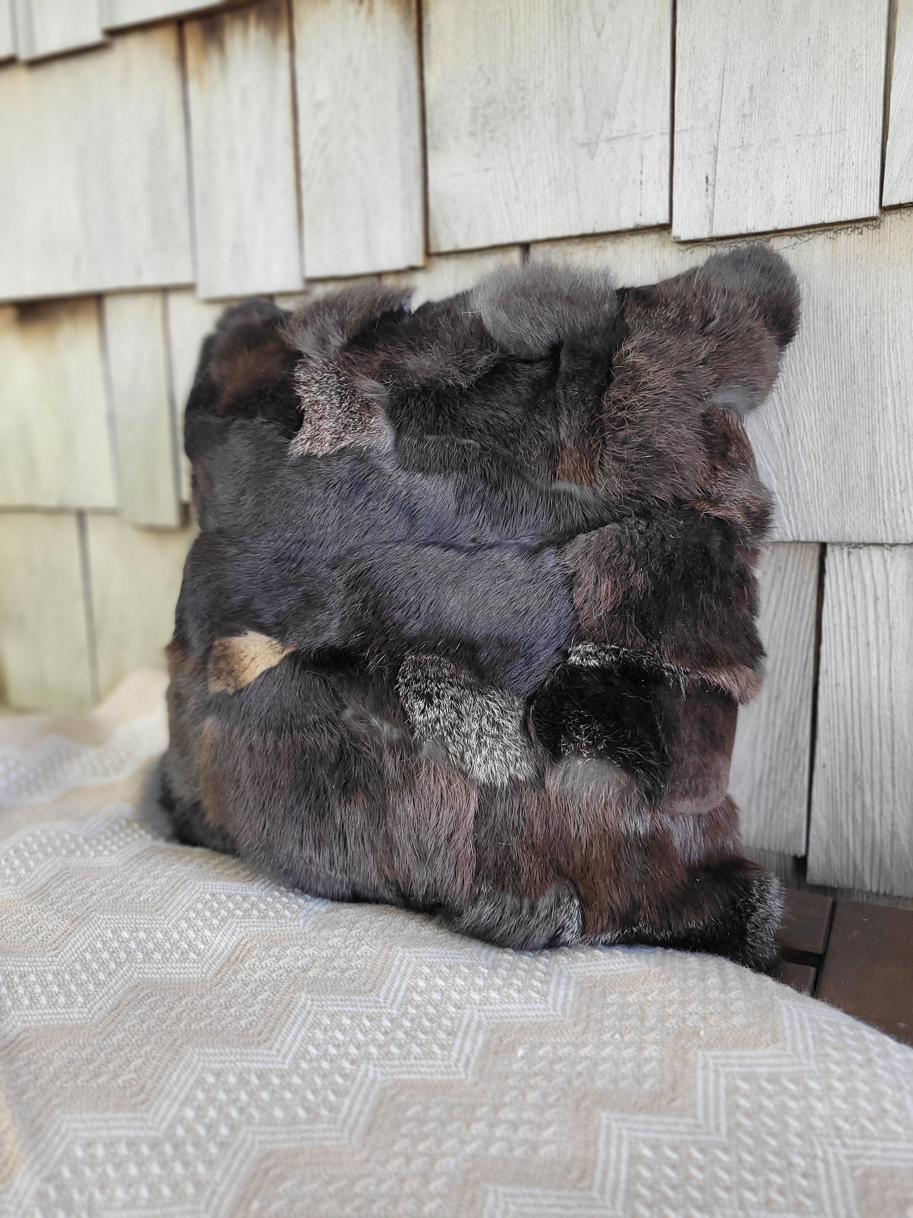 Coussin en fourrure de lapin