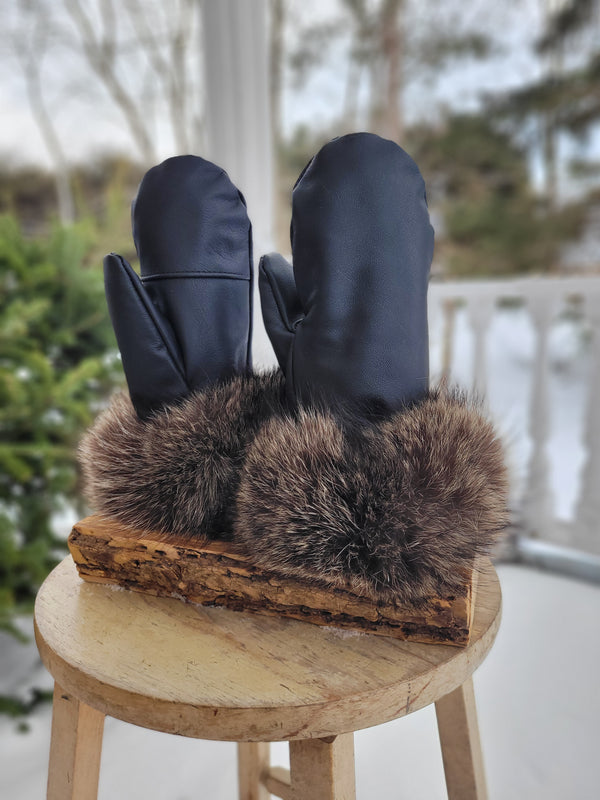 Mitaines en fourrures de raton-laveur
