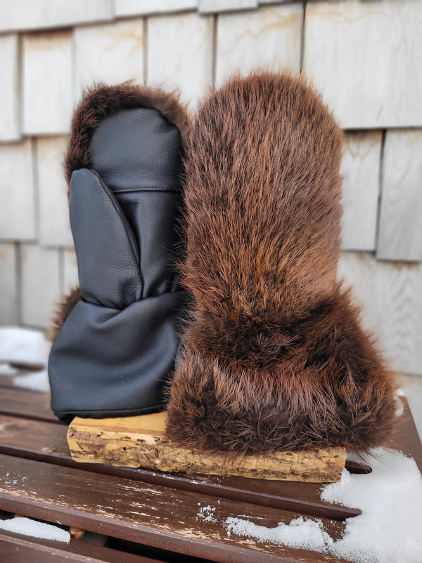 Mitaines en cuir et fourrure de castor