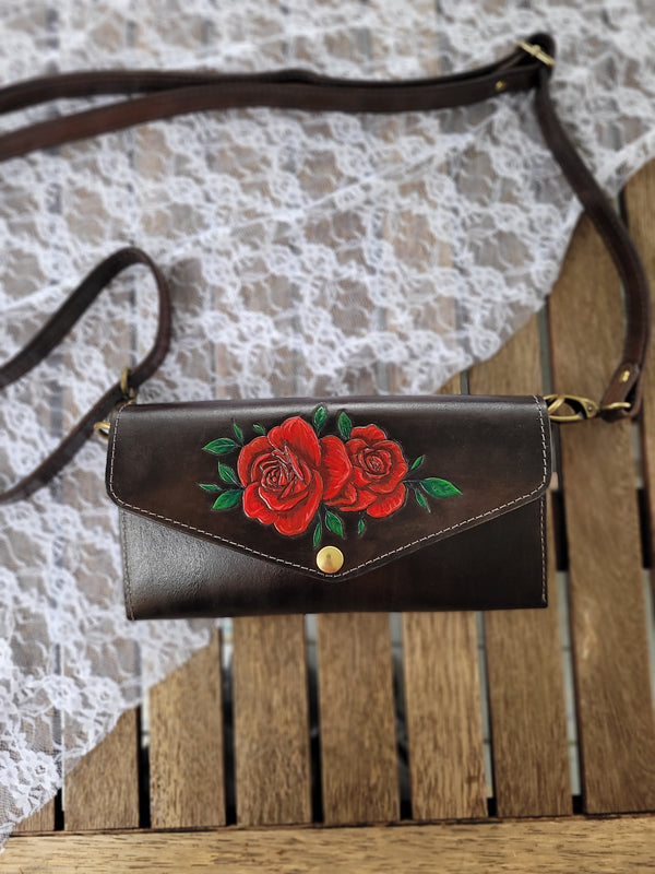 Sacoche portefeuille en cuir – Roses rouges