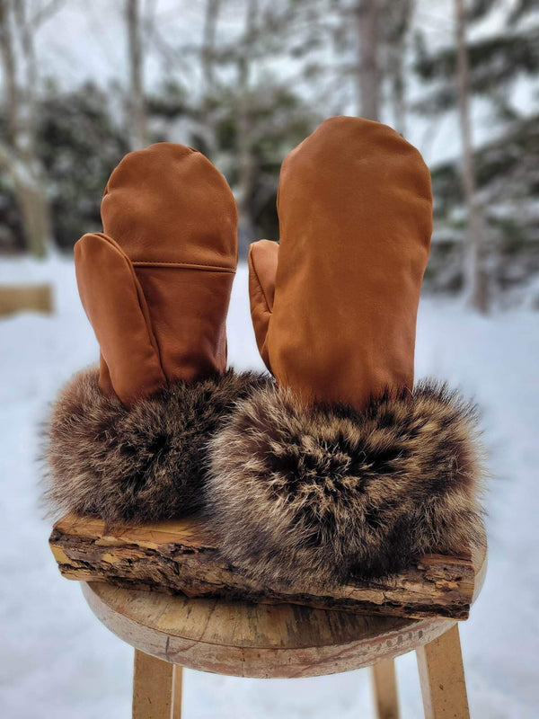 Raccoon fur mitten